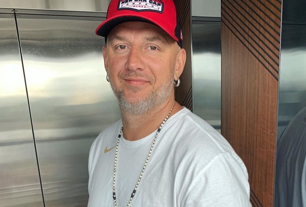 Потап показал свое подростковое фото с прической-косицами