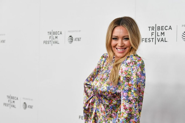 Хилари Дафф объявила о помолвке с отцом своего ребенка