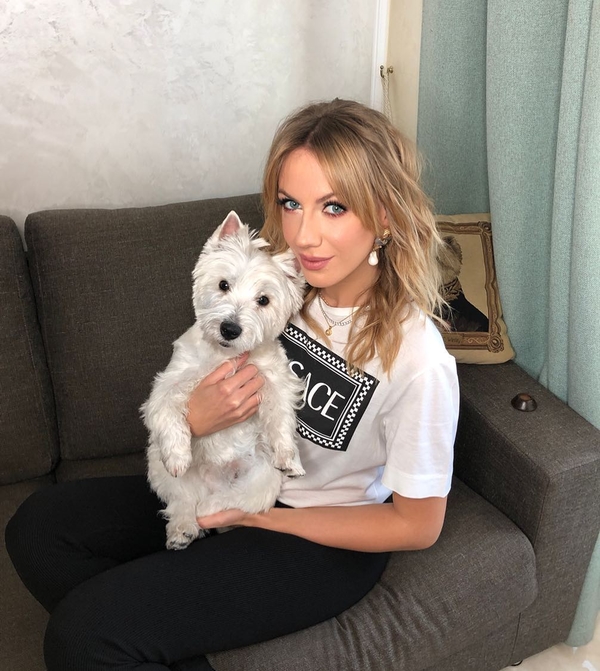 Обнажила пресс: Леся Никитюк показала, как ее фотографируют родители