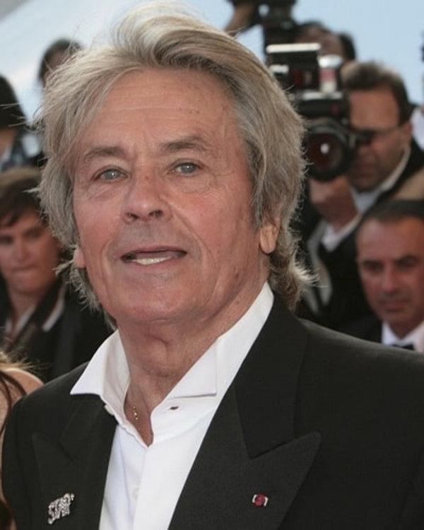 Сексист, расист и гомофоб: Ален Делон попал в скандал в Каннах
