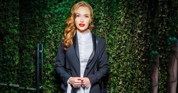 "Близняшки": Слава Каминская и Леся Никитюк появились в одинаковых нарядах