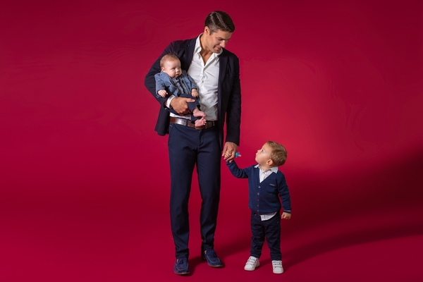 Герой шоу "Холостяк" Черкасов и его жена рассказали о воспитании сыновей