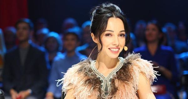 Прима-балерина Екатерина Кухар поразила необычным платьем