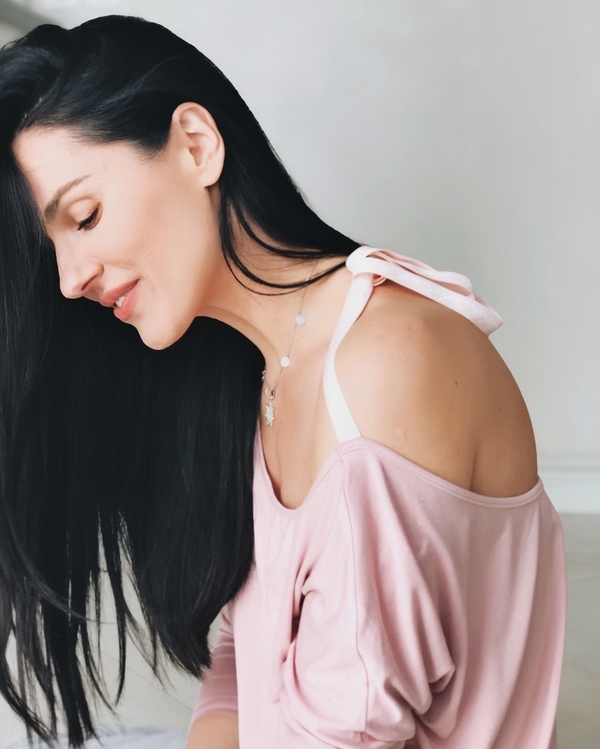 Теперь можно, - Маша Ефросинина поделилась пикантным кадром в день рождения