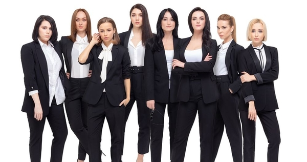 Наркотики в кустах и мухи на обед: что ждет ребенка в детском лагере