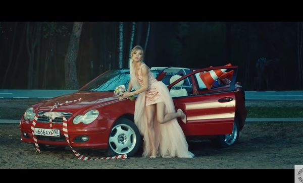 Группа Ленинград показала клип со свадьбой Шнурова