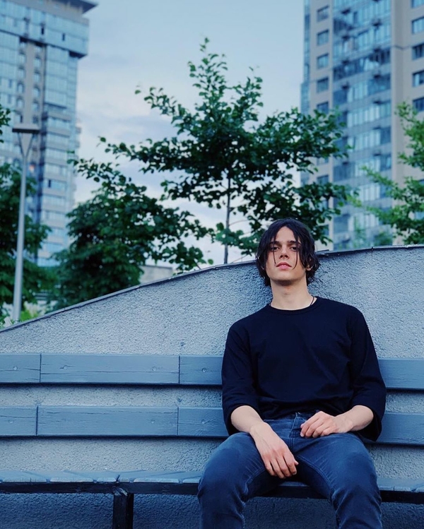 Я не умею это делать, - ALEKSEEV рассказал, почему не дарит подарки близким