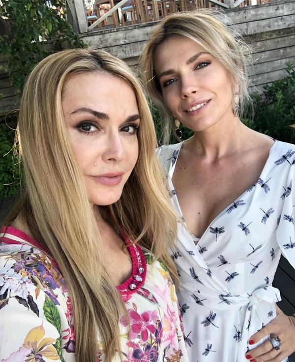 Ольга Сумская показала старшую дочь: фото