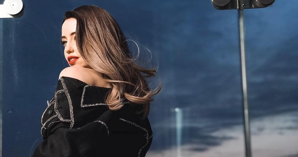 "Огонь!": Надя Дорофеева показала эффектный кадр в купальнике