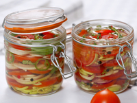 Как быстро приготовить помидоры по-корейски