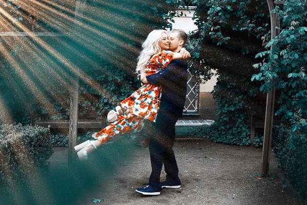 Алина Гросу вышла замуж: первые свадебные фото певицы