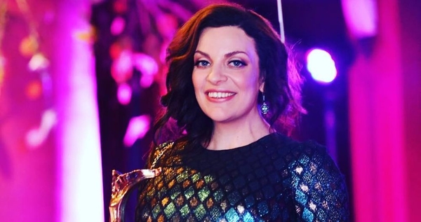 Наталья Холоденко похвасталась своими вокальными данными - видео