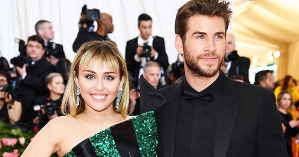 Майли Сайрус поздравила мужа с десятой годовщиной отношений