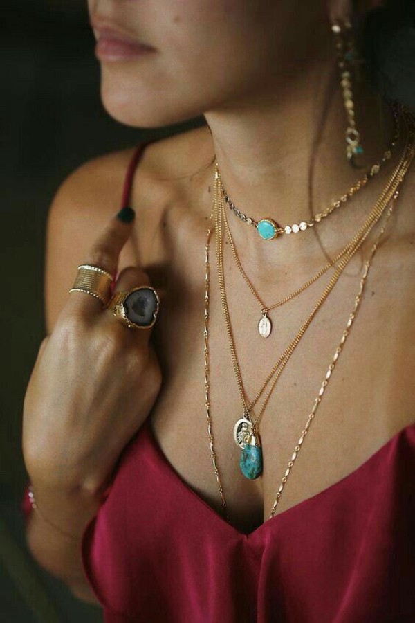 ТОП-7 самых лучших украшений на шею лета 2019