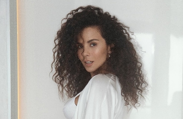 "Самый крутой день в мире!": Настя Каменских выложила видео с девичника