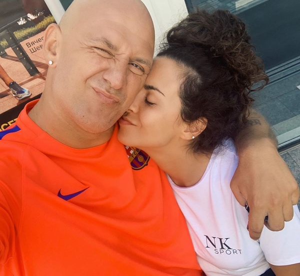 Постельная романтика: Потап поделился нежным видео с Каменских