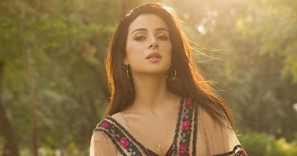 "Красавица!" Злата Оневич показала, как выглядит без макияжа