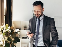 Тест: Что о нем расскажет смартфон в его руке?