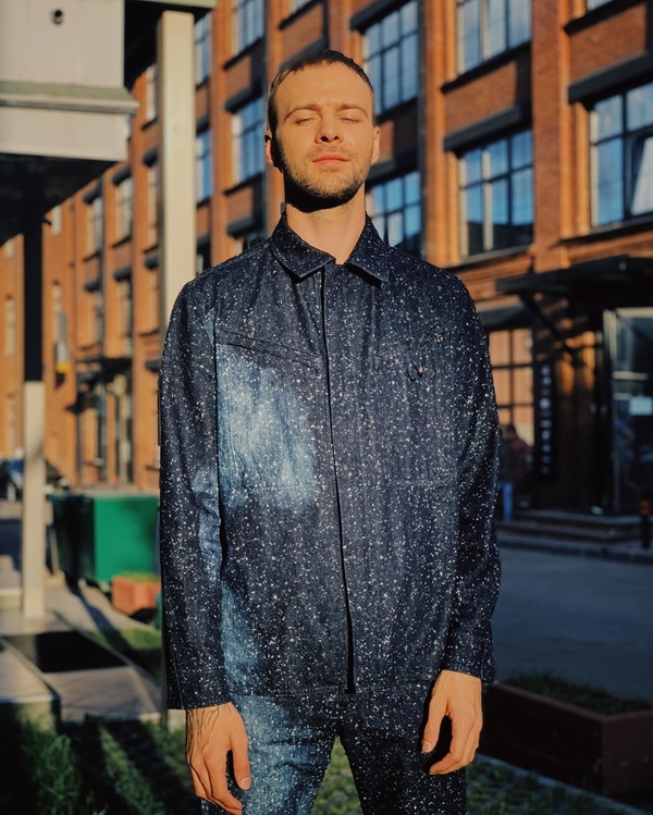 Макс Барских шокировал сеть откровенным фото