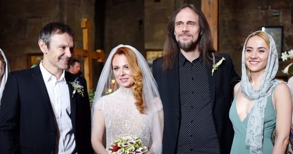 Святослав Вакарчук стал свидетелем на свадьбе гитариста "Океана Эльзы"