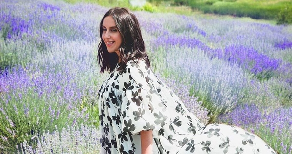 Джамала восхитила семейной фотосессией в лавандовом поле