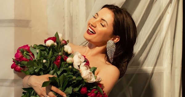 "Море": Оля Цибульская выпустила "очень жаркий" клип