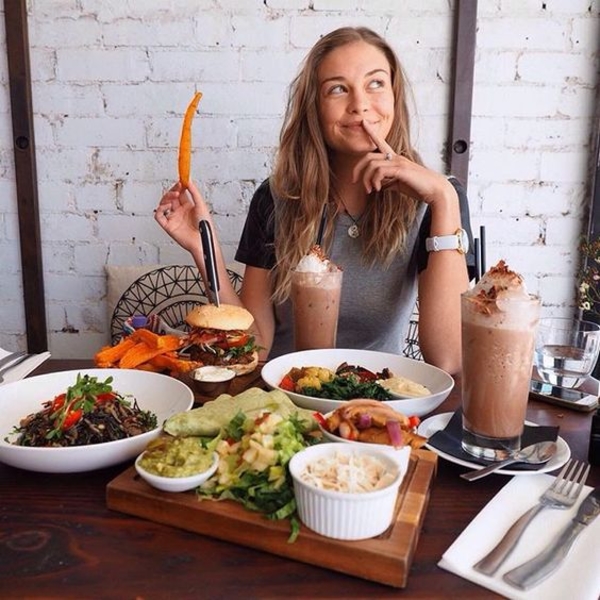 Интервальное голодание "за" и "против": мнение диетолога