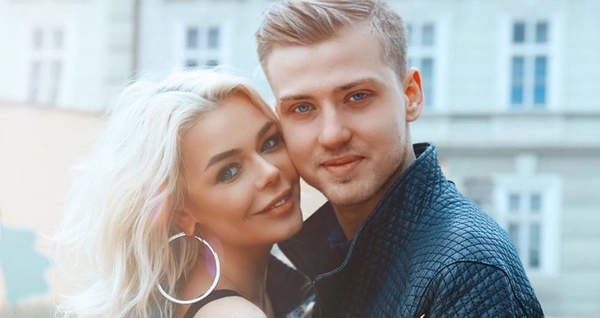 Алина Гросу показала новый кадр с мужем с отдыха в Турции