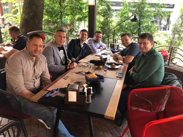 Рибай, концерт Пирожкова и компания очаровательной леди: Как провел уикенд Андрей Богдан