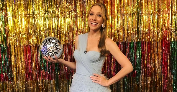 "Какие счастливые": Катя Осадчая очаровала Сеть милым снимком с мужем