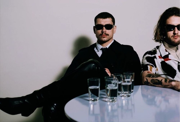 Группа KADNAY презентовала горячий клип "Disco Girl"