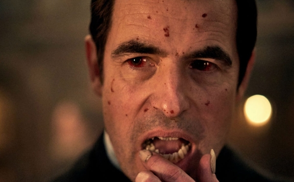 Появились первые фото жуткого Дракулы из нового сериала Netflix