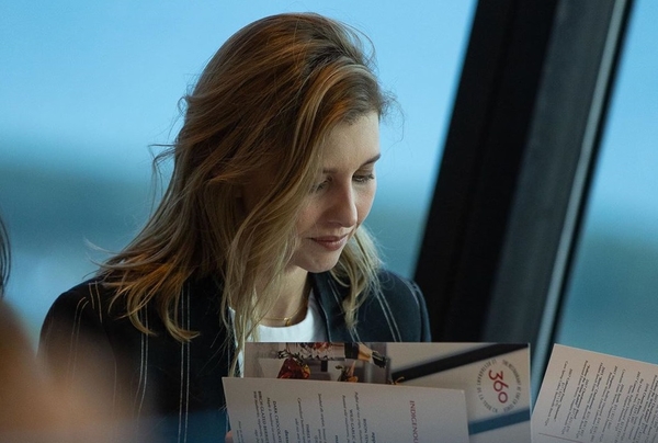 С большой скидкой: Наряд как у первой леди можно выгодно купить в Сети