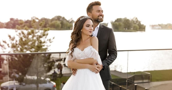 Спустя 2 года: Тимур Мирошниченко с женой снялся в свадебной фотосессии