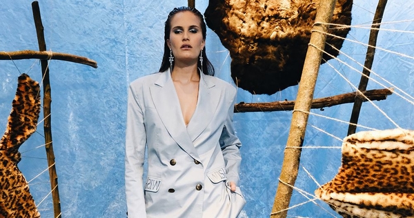 Алла Костромичева в белоснежном наряде произвела фурор в Сети