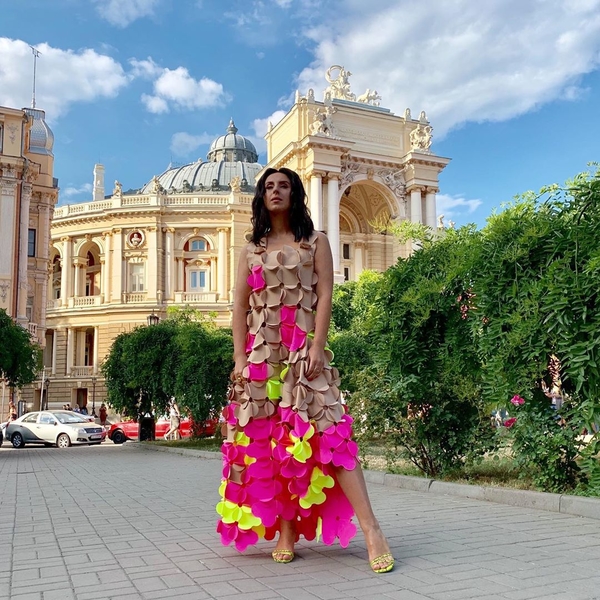 Джамала сменила три наряда на ОМКФ-2019: фото