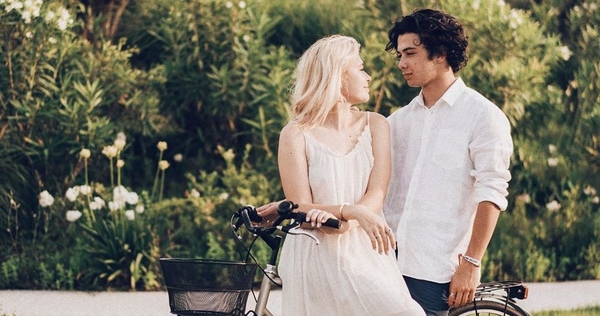 Дочь Веры Брежневой показала новый кадр с бойфрендом