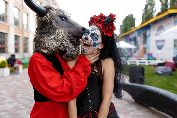 Мексиканский карнавал, текила от мэра и квест в иной мир: чем удивит Santa Muerte Carnival