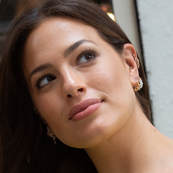 Супермодель plus-size развеселила Сеть своим плотным завтраком