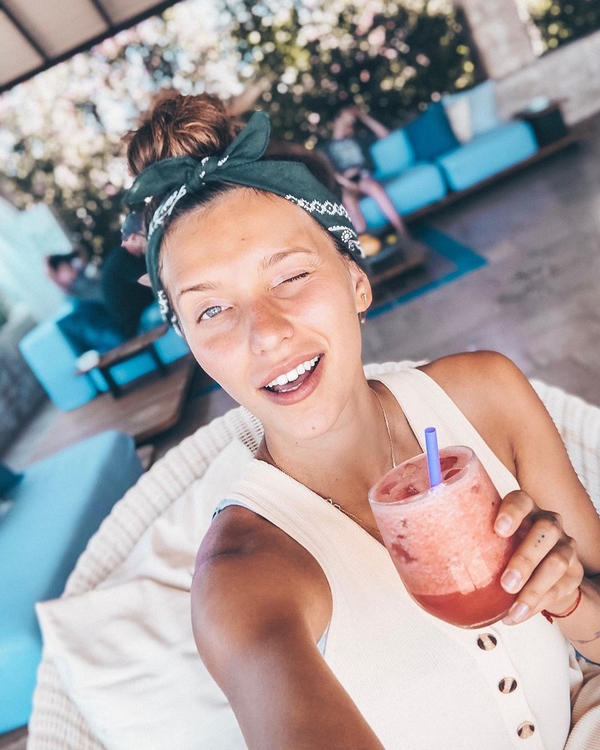 Тодоренко с мужем в образах бездомных напугали Сеть