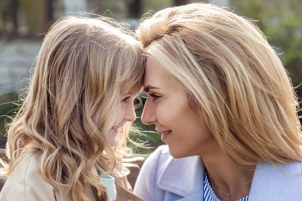 "Любимая Оливочка": Боржемская и Узелков трогательно поздравили дочку