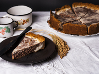 Готовим мраморный чизкейк с молочным и белым шоколадом