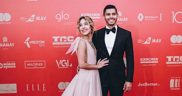 Экс-Холостяк Никита Добрынин очаровал Сеть романтичными фото с любимой