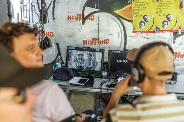 Канал 1+1 завершил съемки сериала "Великі Вуйки"