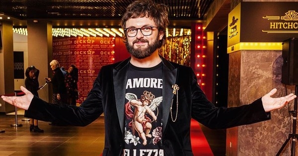 Дзидзьо очаровал Сеть трогательными фото с мамой