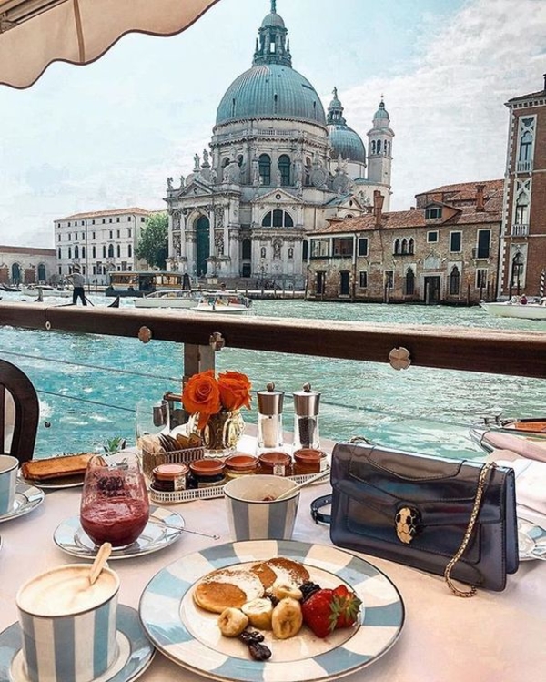 Вечный город: Путешествие по Риму