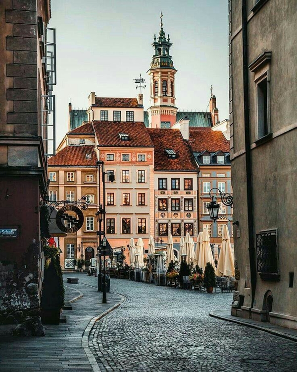 Город дворцов и замков: Виртуальное путешествие по Варшаве