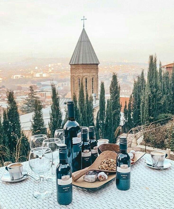 Отдых в Тбилиси: туристические места и красоты грузинской столицы