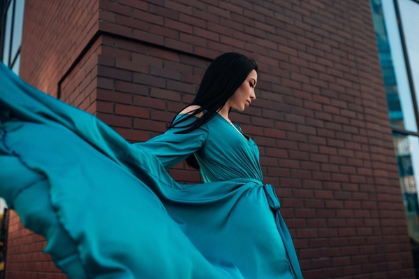 Молодая украинская певица Анастасия Рэй выпустила свой первый цифровой альбом