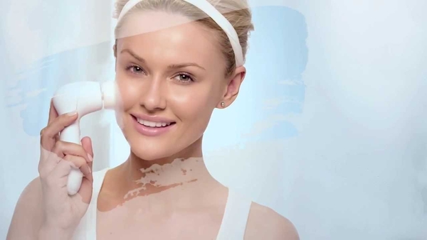 Блеску нет: Лучшие приемы в макияже для девушек с жирной кожей